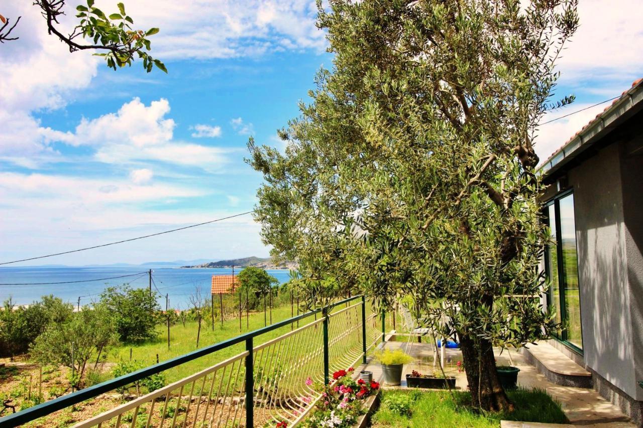 Holiday Home Jozo Omiš Eksteriør billede