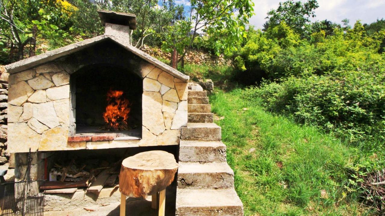 Holiday Home Jozo Omiš Eksteriør billede