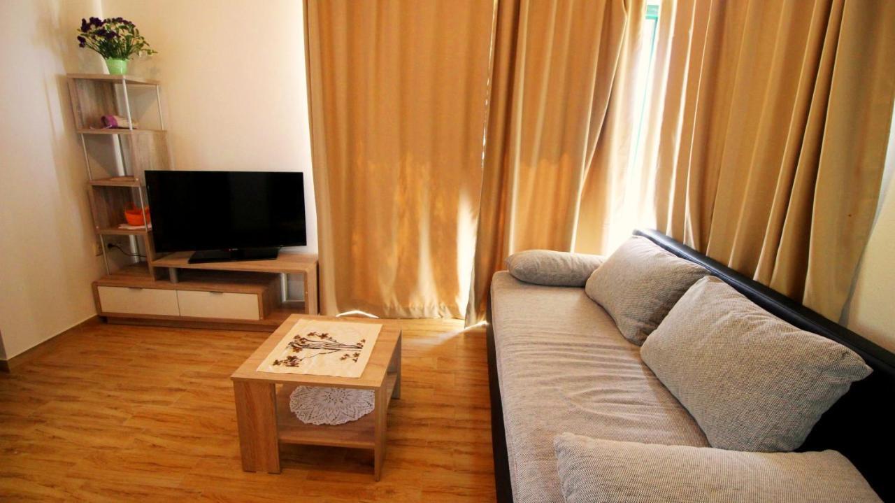 Holiday Home Jozo Omiš Eksteriør billede